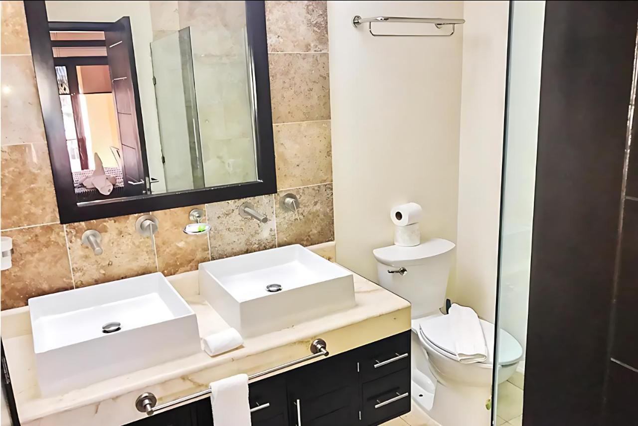 Faro 201 Beachfront Apartment With Ocean View, Close To 5Th Av 신데 델 카르멘 외부 사진