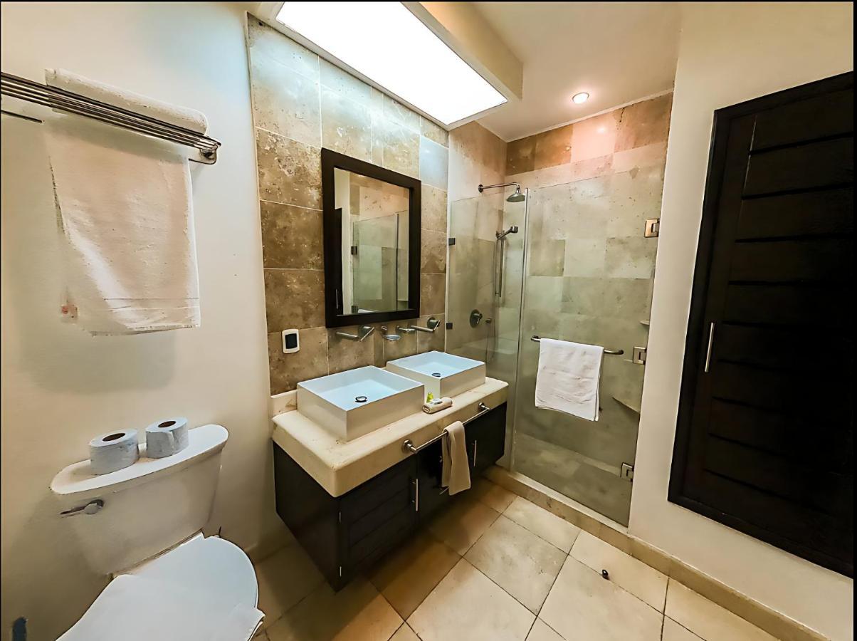 Faro 201 Beachfront Apartment With Ocean View, Close To 5Th Av 신데 델 카르멘 외부 사진